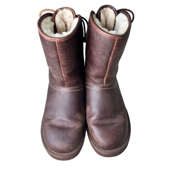 UGG Mariana S/N 1008426 Brown Leather Boots. Size 7 - Picture 2 of 10
